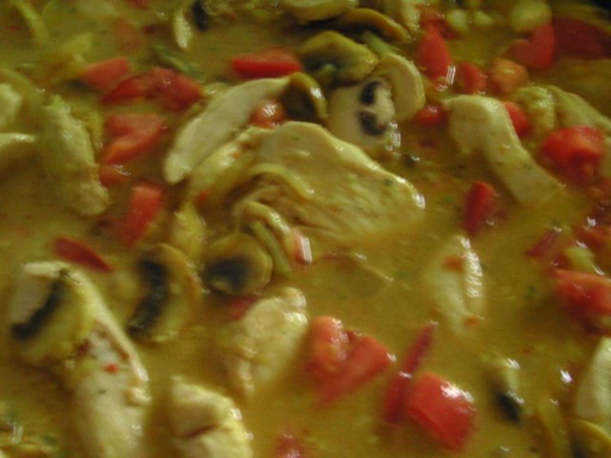 Huhn in würziger Sauce - Rezept mit Bild - kochbar.de
