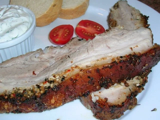 Schweinebauch  nach griechischer Suwlaki Art mit Ouzo und  Tzatziki - Rezept - Bild Nr. 2