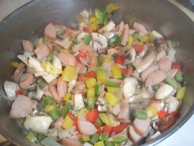 Rezept: BiNe` S PAPRIKA - WURST - TOPF Bild Nr. 3 BiNe` S PAPRIKA - WURST - TOPF - Rezept - Bild Nr. 3