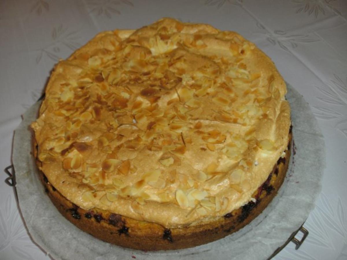 Johannisbeerkuchen mit Mandelbaiser........Eigenkreation - Rezept ...