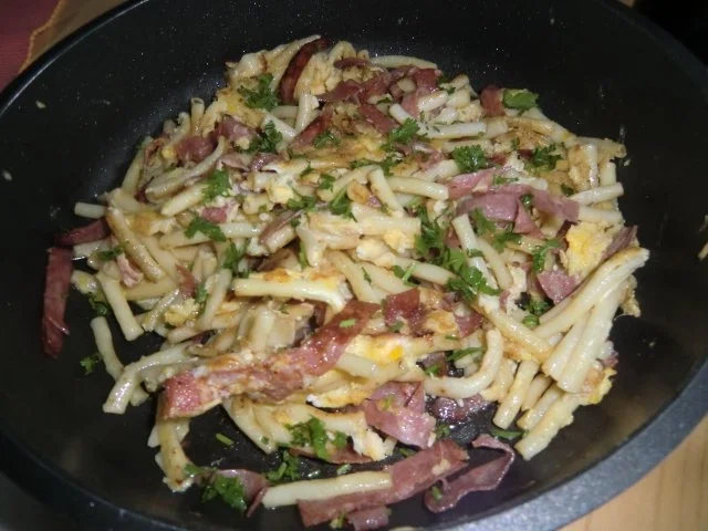 Rezept: Schinken-Maccaroni aus der Pfanne Bild Nr. 4 Schinken-Maccaroni aus der Pfanne - Rezept - Bild Nr. 4