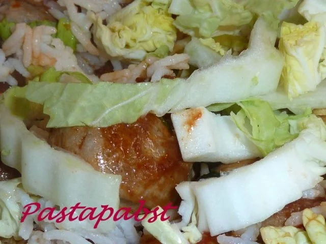 Rezept: Bratwurstbällchen im Reisbett Bild Nr. 3 Bratwurstbällchen im Reisbett - Rezept - Bild Nr. 3