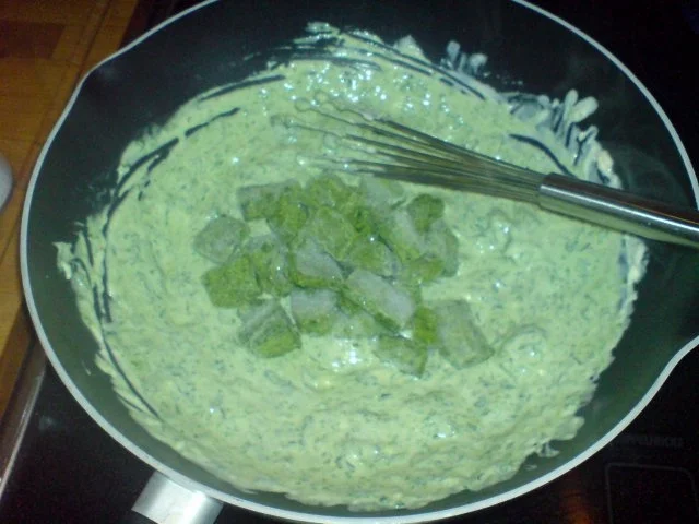 Spaghetti mit Putentitten-Spinat-Sahne-Soße - Rezept - Bild Nr. 3