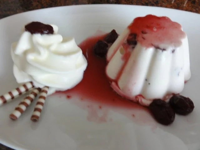 Eis:  JOGHURT - AMARENA - SAHNE - Rezept - Bild Nr. 2