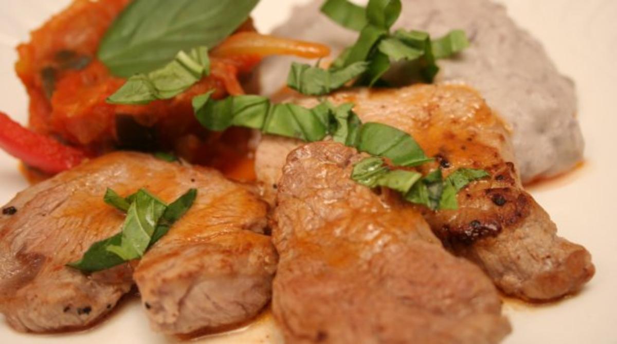 Kalbsmedaillons mit Ratatouille, dazu Kartoffeln nach Amandine - Rezept
von Das perfekte Dinner