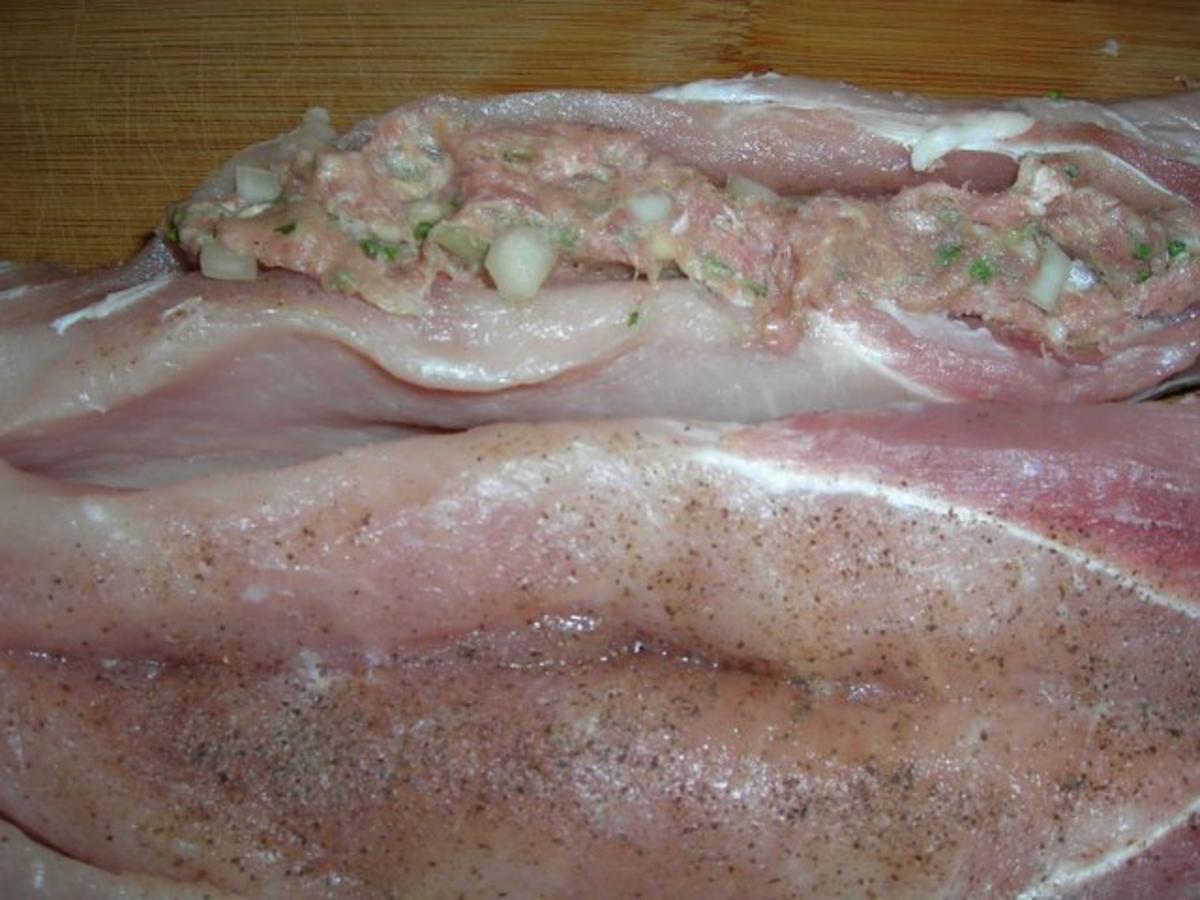 Zopf (gefüllt)  aus Schweinerücken  mit himmlischer Pflaumensauce - Rezept - Bild Nr. 10