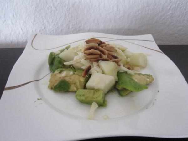 Birnen Avocado Salat - schnell & einfach - von TanjaL