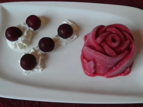 Rezept: Sauerkirsch - Joghurt - Eis Bild Nr. 2 Sauerkirsch - Joghurt - Eis - Rezept - Bild Nr. 2