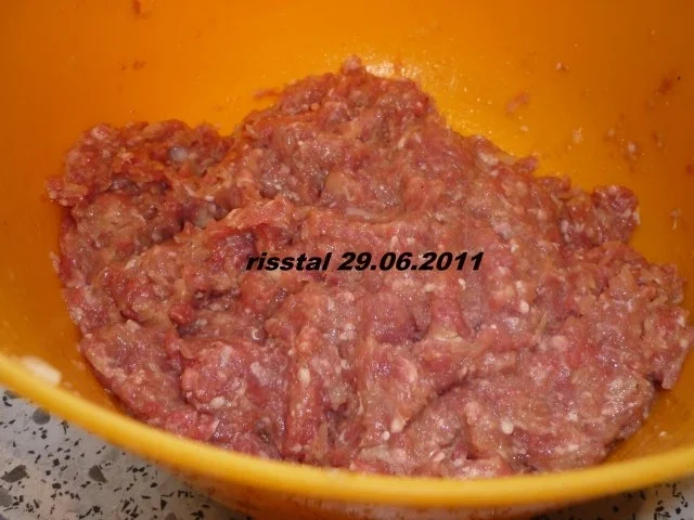 Gefüllte  Paprikaschoten mit Tomatensoße - Rezept - Bild Nr. 3