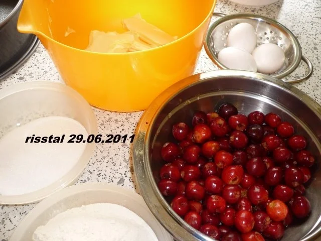 Kirschkuchen mit Guß - Rezept - Bild Nr. 2