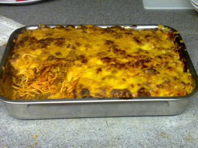 Spaghetti-Pizza ( Gaumenfreude für Groß und Klein ) - Rezept