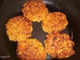 Rezept: Nudelplätzchen mit Vanillesauce Nudelplätzchen mit Vanillesauce - Rezept