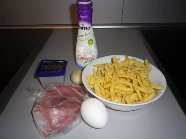 Rezept: Schinkenspätzle mit Kräutern Bild Nr. 3 Schinkenspätzle mit Kräutern - Rezept - Bild Nr. 3