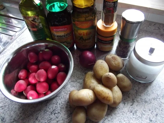 Rezept: Kartoffelsalat 2. mit Radieschen Dieter´s Art Bild Nr. 2 Kartoffelsalat 2. mit Radieschen Dieter´s Art - Rezept - Bild Nr. 2
