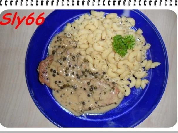 Rezept: Fleischgerichte:Schnitzel in scharfer Pfeffersoße Fleischgerichte:Schnitzel in scharfer Pfeffersoße - Rezept