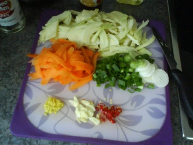 Teriyakithunfisch mit süß saurer Glasnudel-Gemüsepfanne aus dem Wok - Rezept - Bild Nr. 15