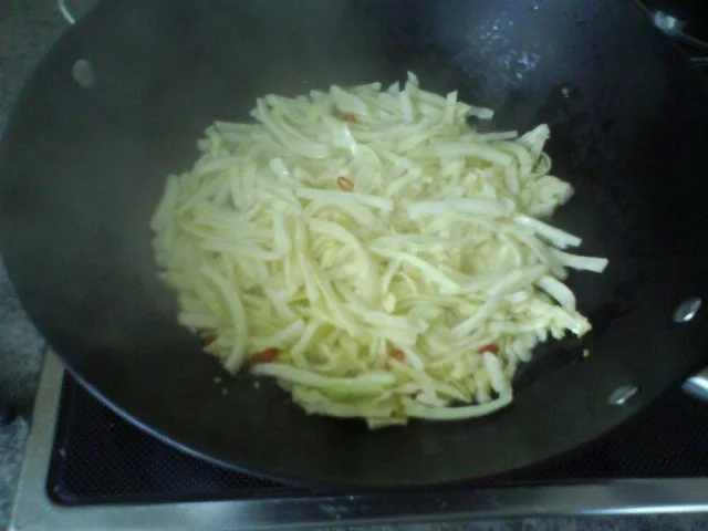 Teriyakithunfisch mit süß saurer Glasnudel-Gemüsepfanne aus dem Wok - Rezept - Bild Nr. 17