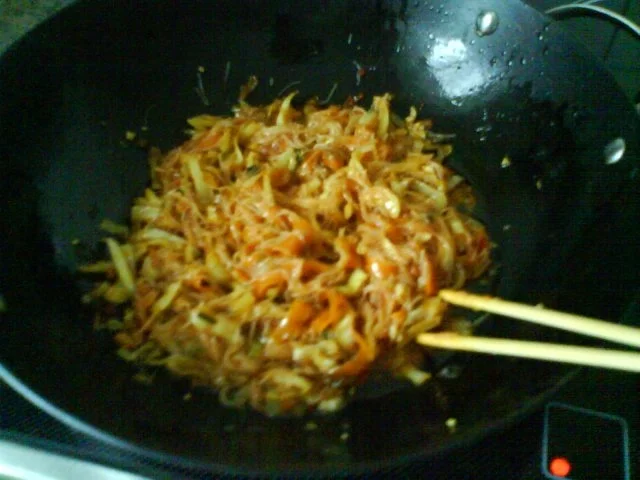 Teriyakithunfisch mit süß saurer Glasnudel-Gemüsepfanne aus dem Wok - Rezept - Bild Nr. 24