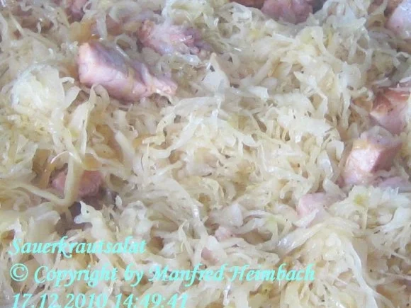 Gemüse – gewürfeltes Kasseler in rohem marinierten Apfel-Sauerkraut - Rezept