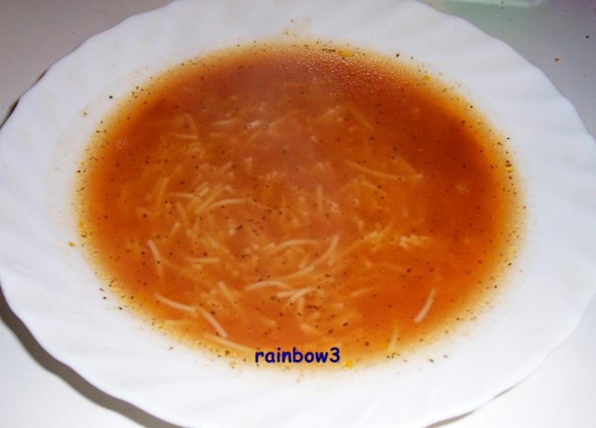 Kochen: Hähnchen-Nudel-Suppe - Rezept mit Bild - kochbar.de