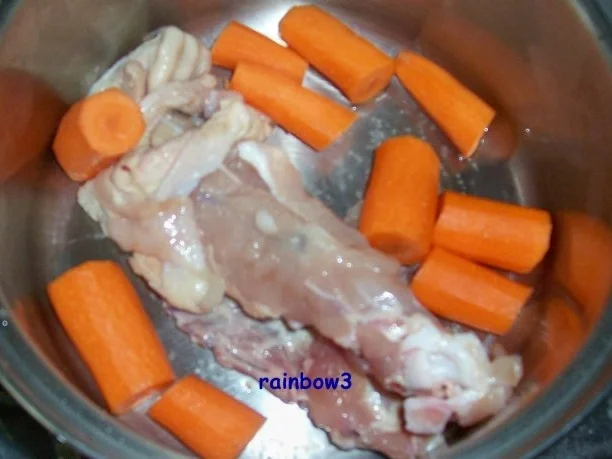 Rezept: Kochen: Hähnchen-Nudel-Suppe Bild Nr. 2 Kochen: Hähnchen-Nudel-Suppe - Rezept - Bild Nr. 2