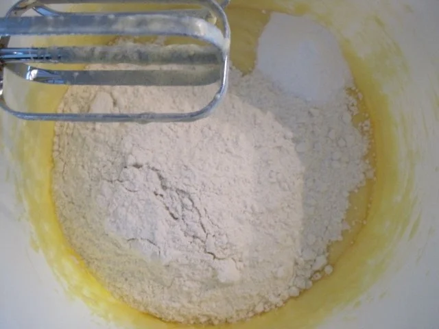 Rezept: Schoko-Kirsch-Muffins Bild Nr. 6 Schoko-Kirsch-Muffins - Rezept - Bild Nr. 6