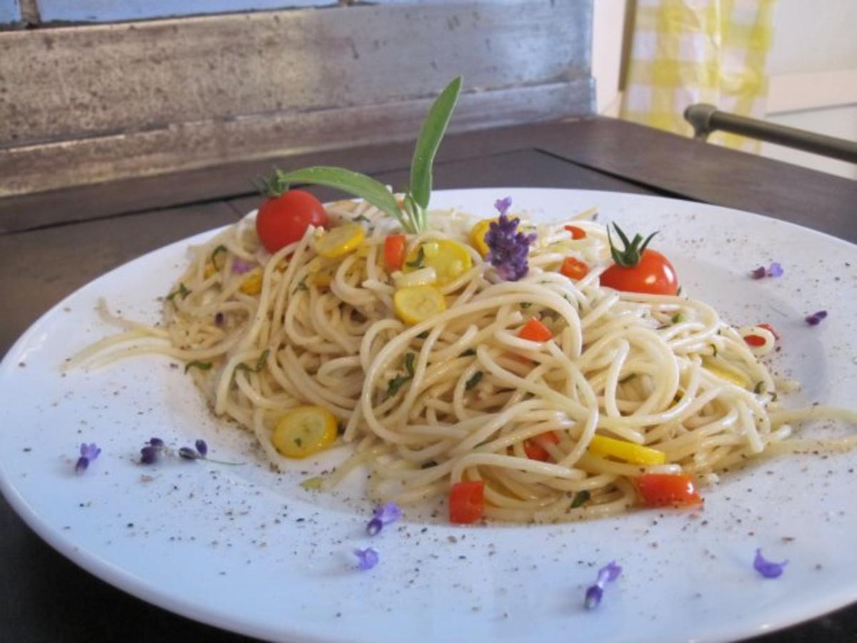 Salbei-Spaghetti mit buntem Allerlei - Rezept - Bild Nr. 2
