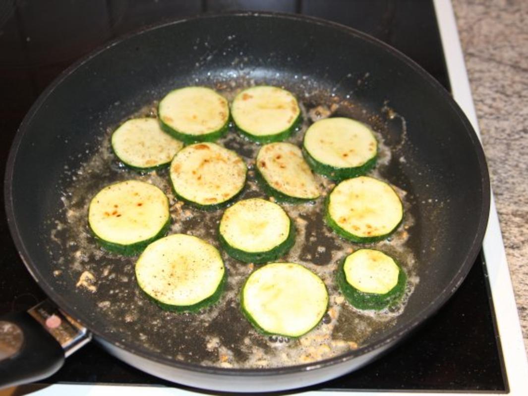 Zucchini mit Mozarella überbacken - schnell &amp; einfach - von roxann