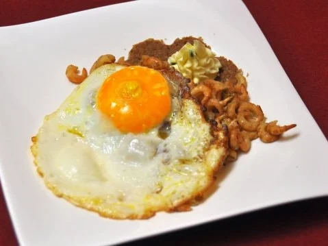 Rezept: Zwiebelrostbraten vom Allgäuer Braunvieh mit Spätzle und Soß' Zwiebelrostbraten vom Allgäuer Braunvieh mit Spätzle und Soß' - Rezept