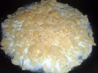 Desser: Grießflammeri mit Mandelkrokant - Rezept - Bild Nr. 3