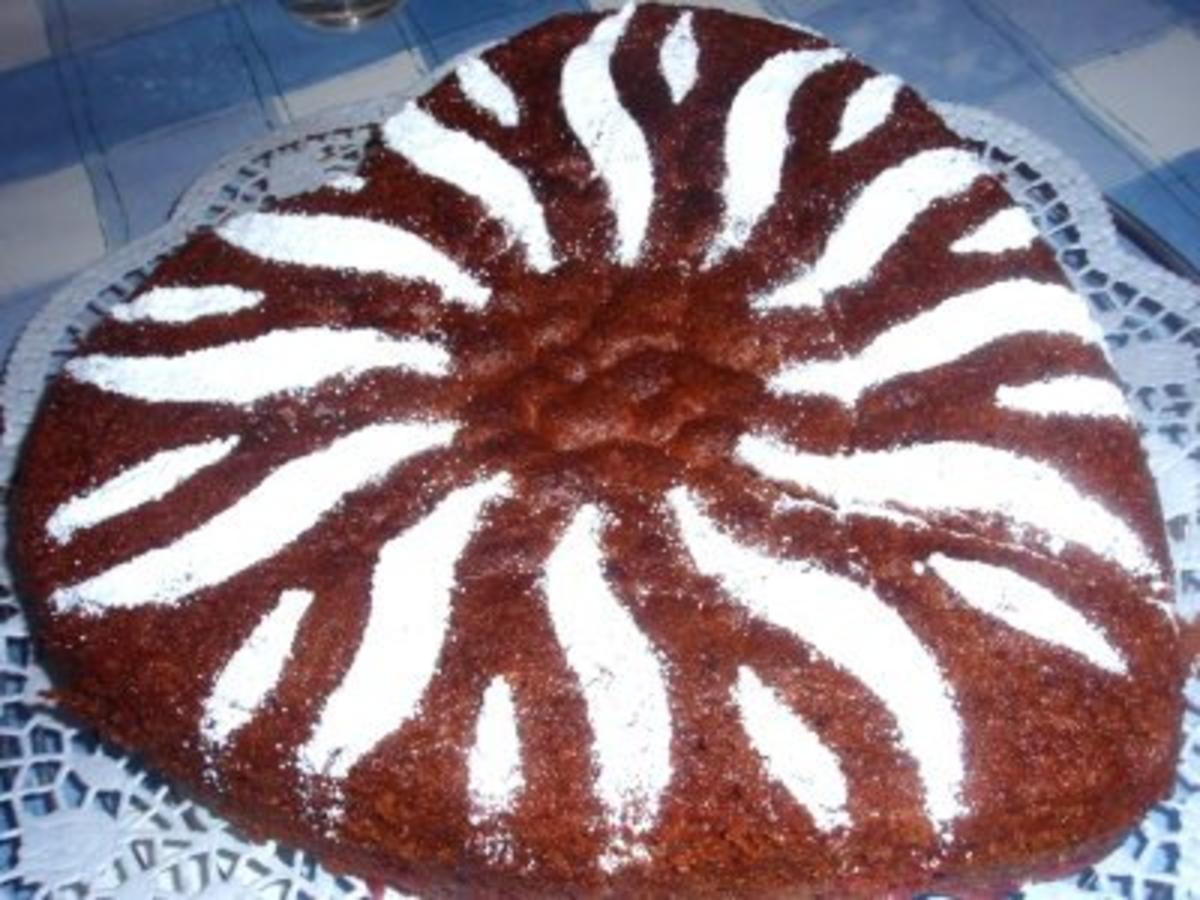 Kuchen: Nuss-Ribiselkuchen - Rezept