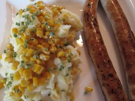 Bratwürste mit Mais-Kartoffel-Püree - Rezept - Bild Nr. 2