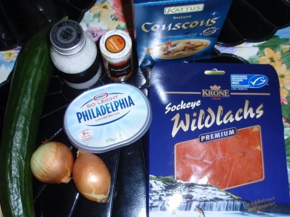 Wildlachs-Gurken-Zwiebel-Soße mit Couscous - Rezept - Bild Nr. 2