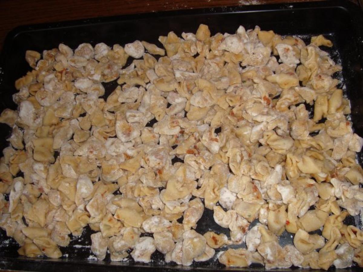 Mantı spezial - türkische Tortellini - Rezept - kochbar.de