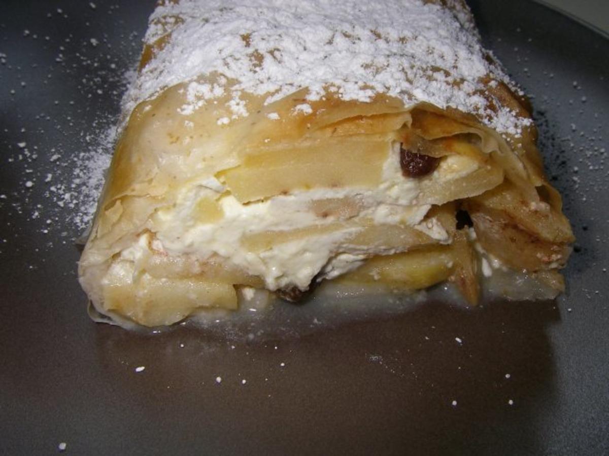 Bilder für Apfel-Topfen-Strudel Rezept