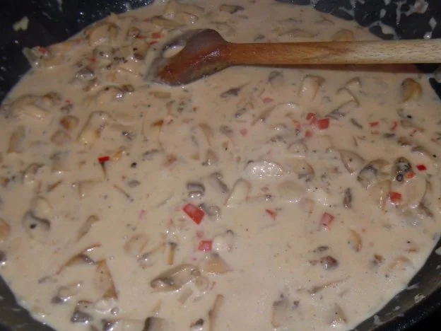 Tagliatelle mit scharfen Champignons und Hähnchenbrust - Rezept - Bild Nr. 6