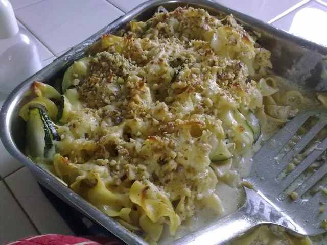 Rezept: Nudelgratin mit Zucchini und Champignons Bild Nr. 10 Nudelgratin mit Zucchini und Champignons - Rezept - Bild Nr. 10