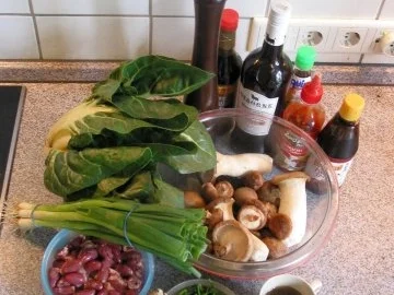 Hauptgericht - Wok- Pilze und Mangold - Rezept - Bild Nr. 2