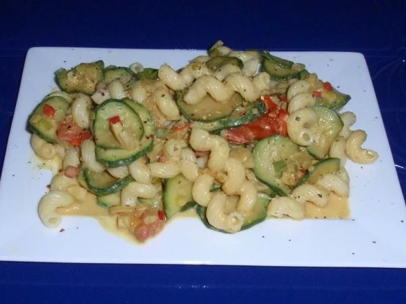 Rezept: Scharfe Zucchininudeln Bild Nr. 12 Scharfe Zucchininudeln - Rezept - Bild Nr. 12