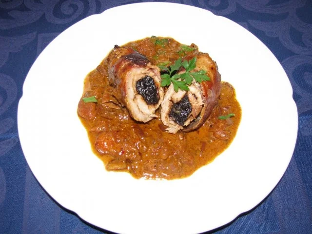 Rezept: Fleisch: Schnitzelröllchen mit Pflaumenfüllung Bild Nr. 6 Fleisch: Schnitzelröllchen mit Pflaumenfüllung - Rezept - Bild Nr. 6