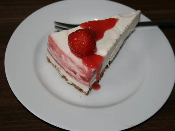Erdbeer-Joghurt-Torte - Rezept - Bild Nr. 2