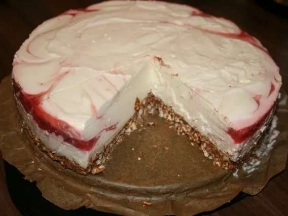 Erdbeer-Joghurt-Torte - Rezept - Bild Nr. 3