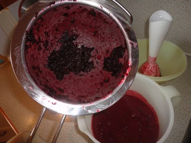 Rezept: Eis: schwarze Kirsche Bild Nr. 7 Eis: schwarze Kirsche - Rezept - Bild Nr. 7