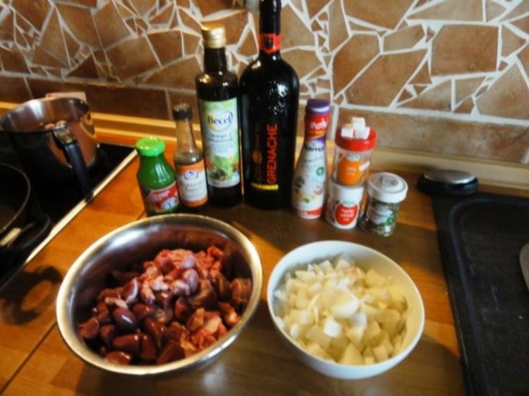 Hühnermägen und Herzen in einer RotweinSahnesoße Rezept kochbar.de