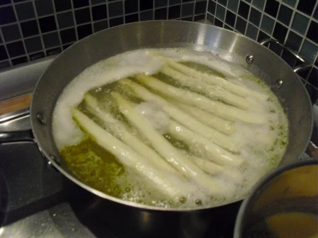 Lachssteak mit Spargel - Rezept - Bild Nr. 2