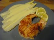 Lachssteak mit Spargel - Rezept