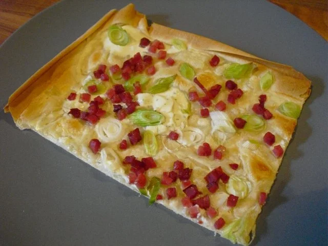 Rezept: Flammkuchen Bild Nr. 2 Flammkuchen - Rezept - Bild Nr. 2