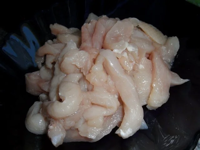 Gebratenes Hühnerfleisch mit Gemüse; säuerlich - Rezept - Bild Nr. 4