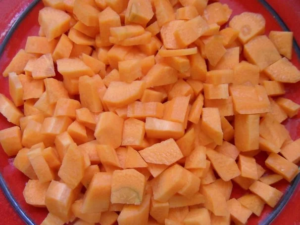 Gebratenes Hühnerfleisch mit Gemüse; säuerlich - Rezept - Bild Nr. 5