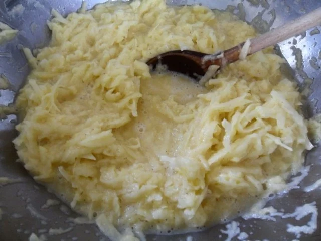 Rezept: Kartoffelpuffer oder Reibekuchen Bild Nr. 4 Kartoffelpuffer oder Reibekuchen - Rezept - Bild Nr. 4